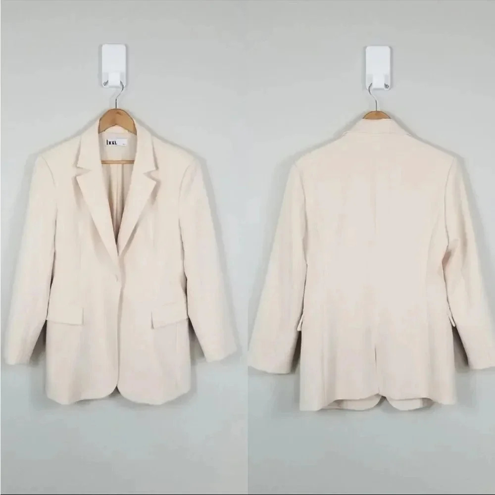 BOA (Because of Alice) vegan leather boyfriend white cream blazer - Picture 2 of 7